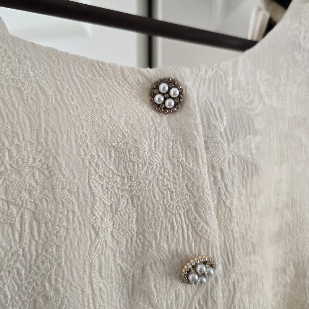 SENI & CADE Bow Trim Bubble Hem Short Dress - Picture 4 of 9